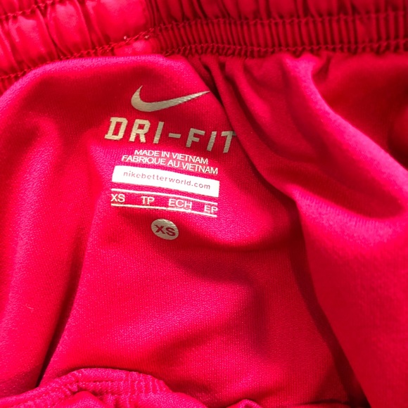 Nike shorts - Picture 2 of 2